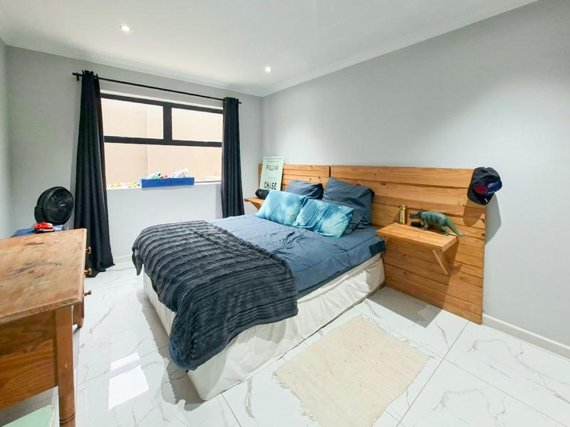 3 Bedroom Property for Sale in Hartenbos Heuwels Western Cape